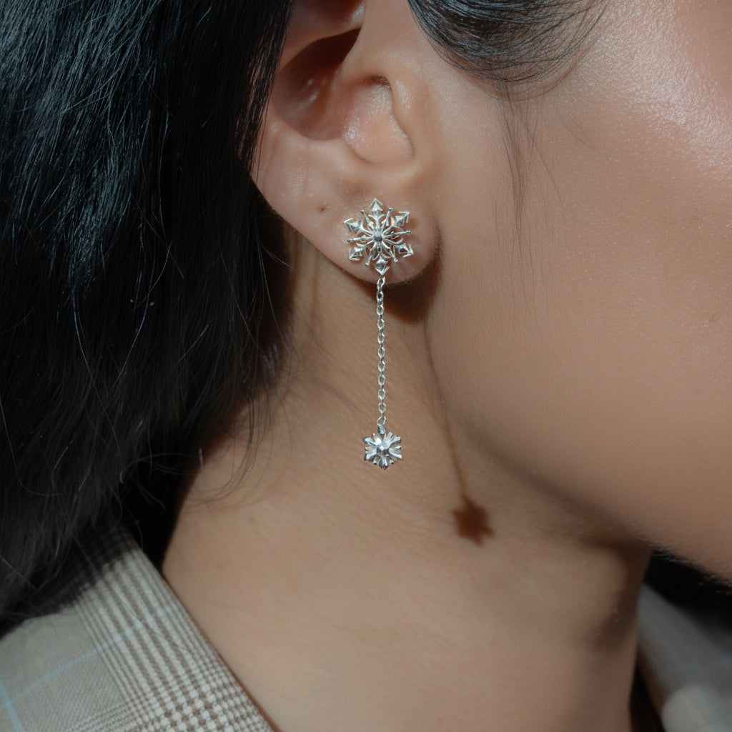 Winter romance earring