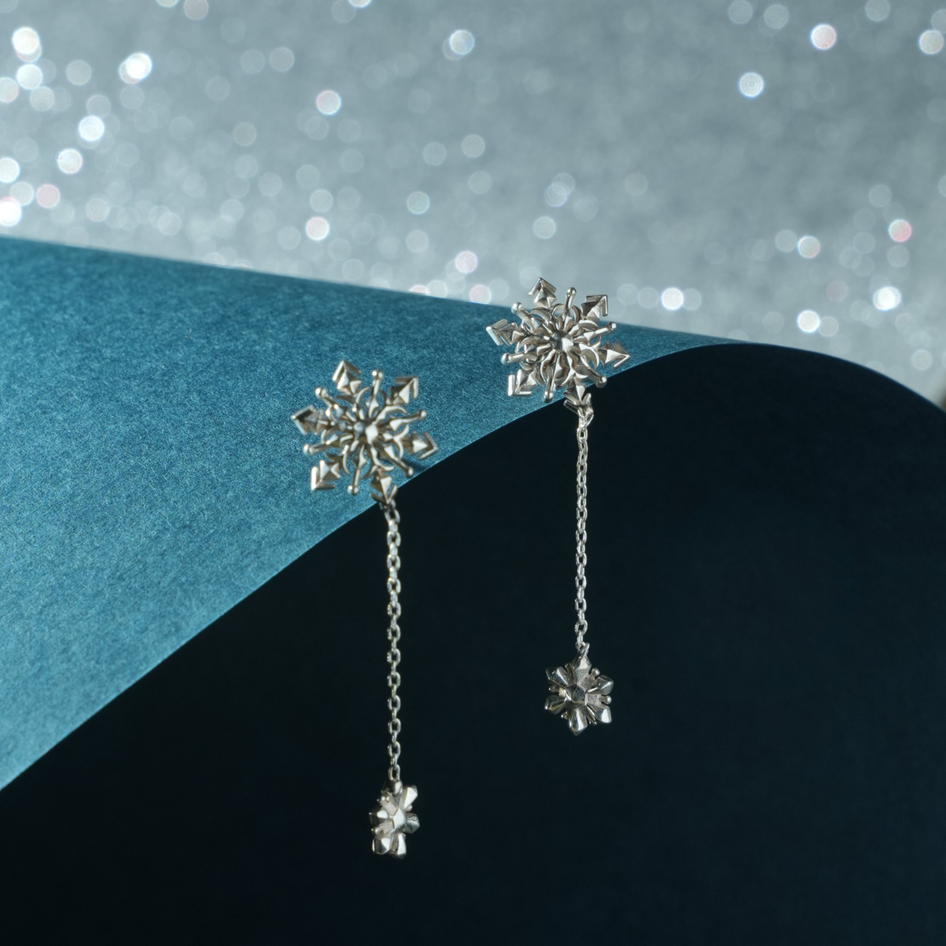 Winter romance earring